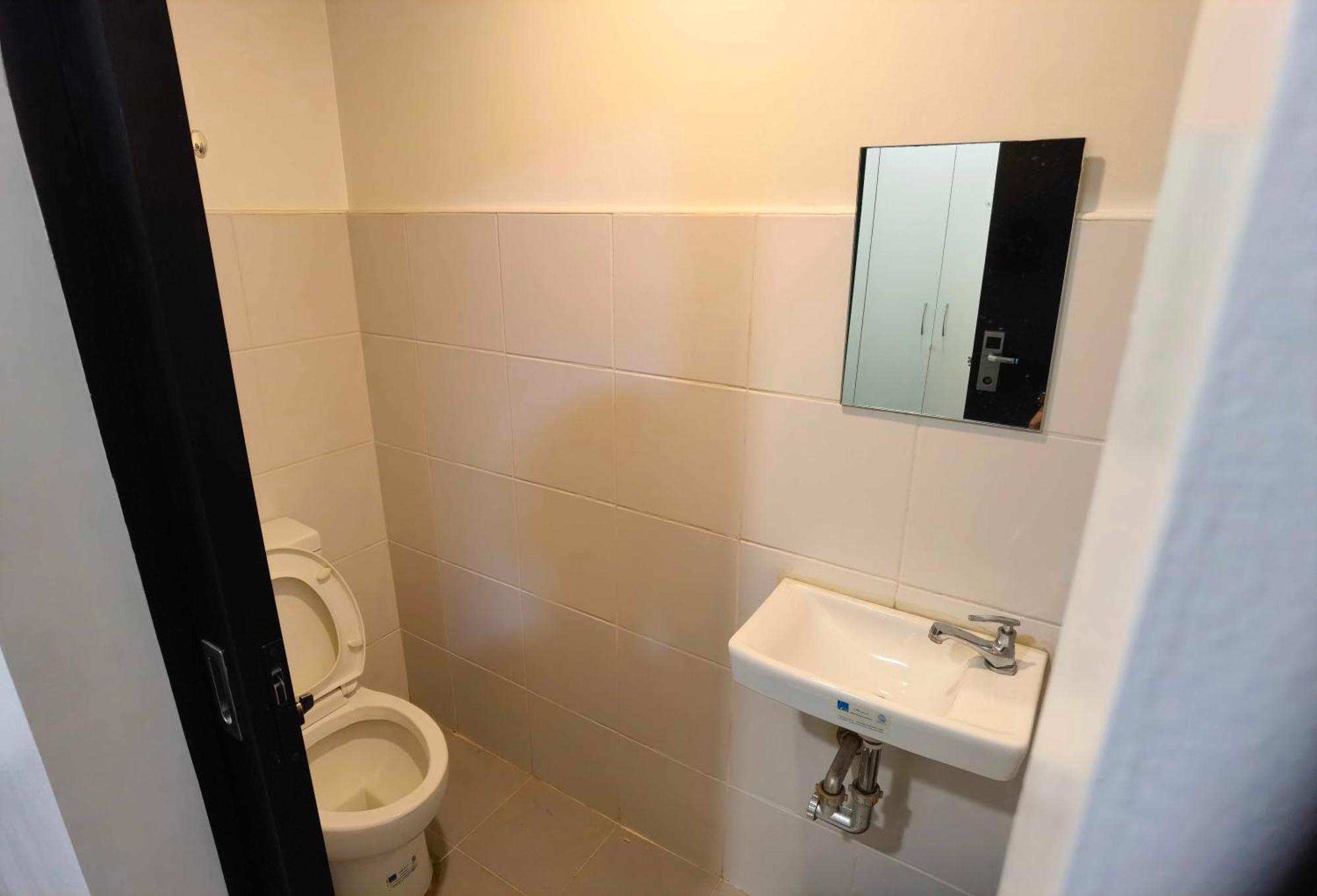 Spot On Hostel ,Taguig Manila Formerly Mytown Hongkong Exteriör bild